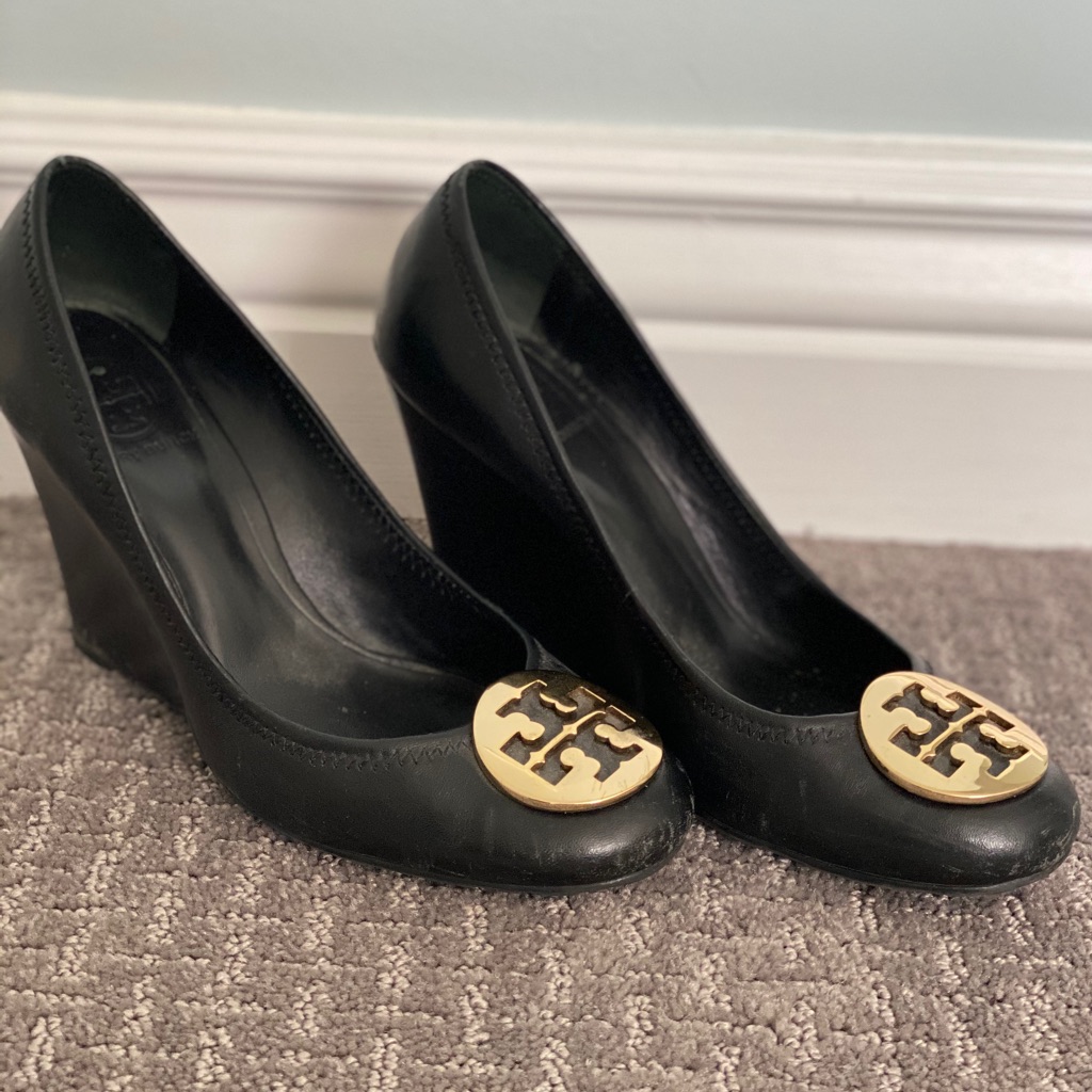 Tory Burch Chelsea Leather Wedge Pumps